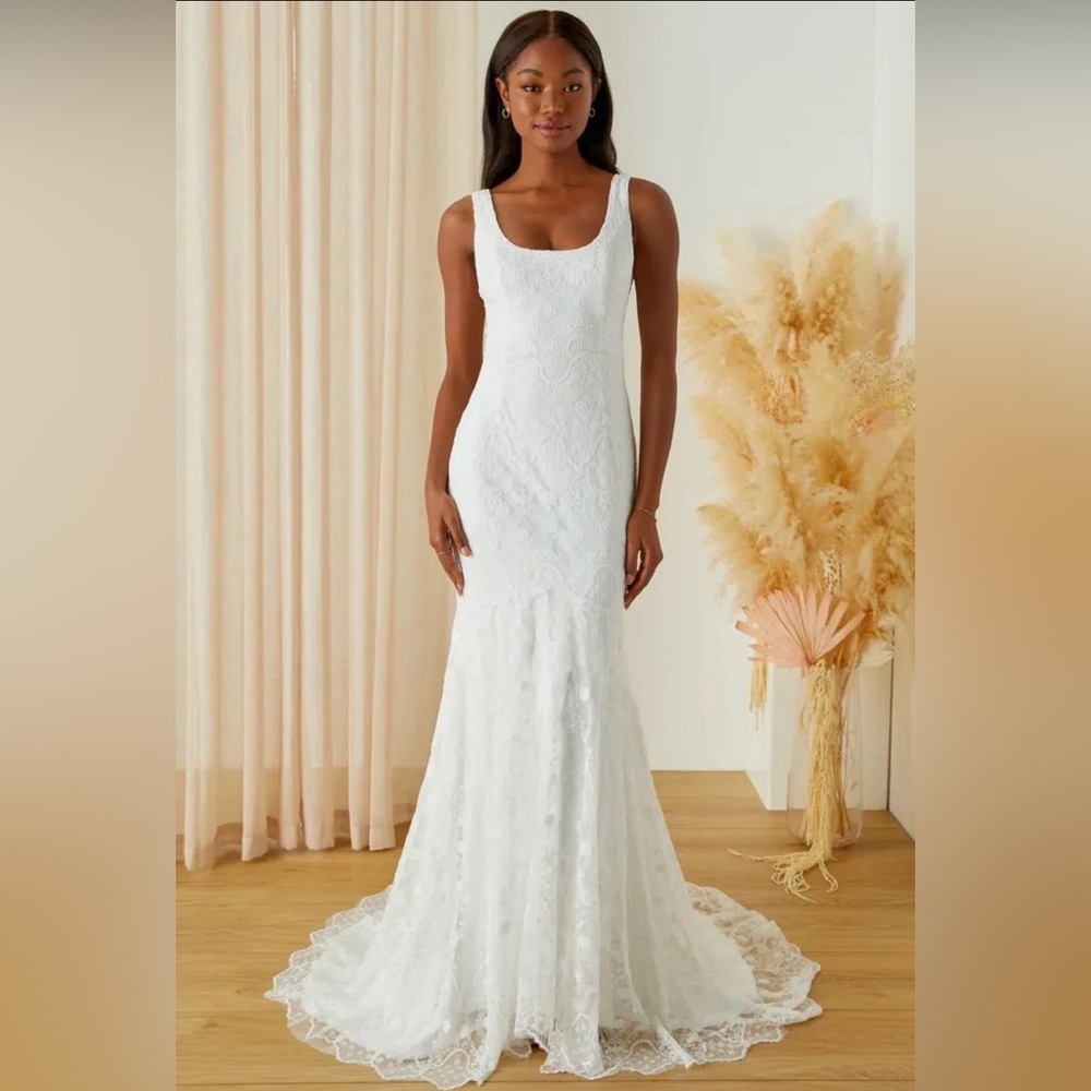 Lulus Xl wedding gown brand new no tag